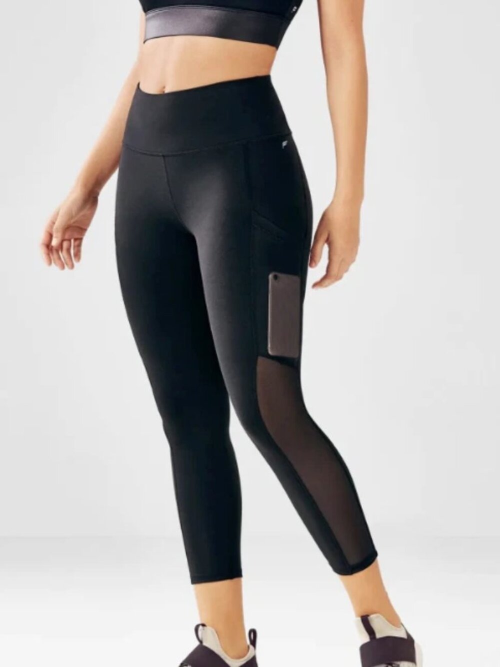 Fabletics Size 1X Mila High Waisted Pocket Capri Athletic Legging Black NWT
